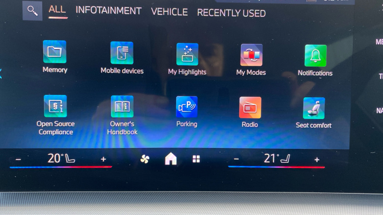 BMW 2 Series 220i MHT Sport 5dr DCT Petrol Hatchback